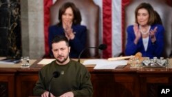 El presidente Volodymyr Zelenskyy en el Congreso de Estados Unidos el 21 de diciembre de 2022. (AP Photo/Carolyn Kaster).