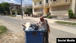 Ancianos en situación de mendicidad en Cuba. (Facebook/Juan Antonio Madrazo Luna)