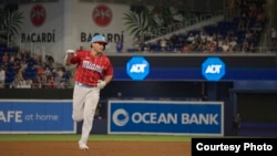 Nick Fortes, receptor cubanoamericano de los Marlins. (Foto: Jorge Marrero/Pelota Cubana USA)