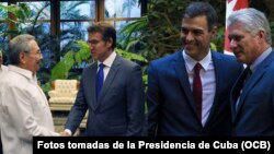 Combinación de fotos de la Presidencia de Cuba. Raúl Castro y Núñez Feijóo (PP) en 2016 y Sánchez (PSOE) y Díaz-Canel en 2018.