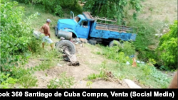 Imagen compartida por un testigo del accidente en el grupo de Facebook "360 Santiago de Cuba Compra, Venta".