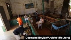 Un agromercado estatal, en Campo florido, La Habana. (REUTERS/Desmond Boylan/Archivo) 