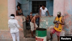 La campaña de vacunación en La Habana no ha rendido aún los frutos esperados por las autoridades cubanas. REUTERS/Alexandre Meneghini