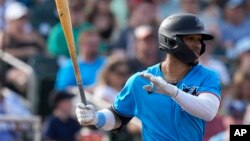 Víctor Mesa Jr. de los Marlins de Miami el 11 de marzo de 2023, en Júpiter, Florida (AP Photo/Lynne Sladky).