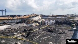 Búsqueda de restos óseos tras incendio en Base de Supertanqueros de Matanzas. (Foto: Twitter)