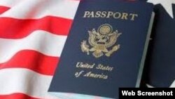 Emigrados cubanos en Estados Unidos han demandado por años que les permitan ingresar a Cuba con pasaporte americano.