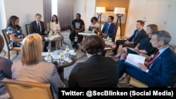 Activistas y artistas cubanos se reunieron con el secretario de Estado de
EE.UU., Antony Blinken, durante la Cumbre de las Américas.