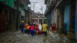 Vecinos de La Habana preocupados por derrumbes que pueda provocar el sol