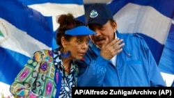 La pareja gobernante de Nicaragua. (Zúñiga/AP).