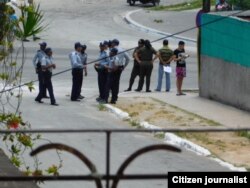 Asedio desde el sábado 7 de mayo en la sede de las Damas de Blanco, Lawton, Habana