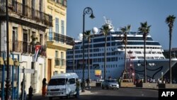 El crucero Adonia, de Carnival Cruise Line, en La Habana en 2016 (Foto: Archivo).