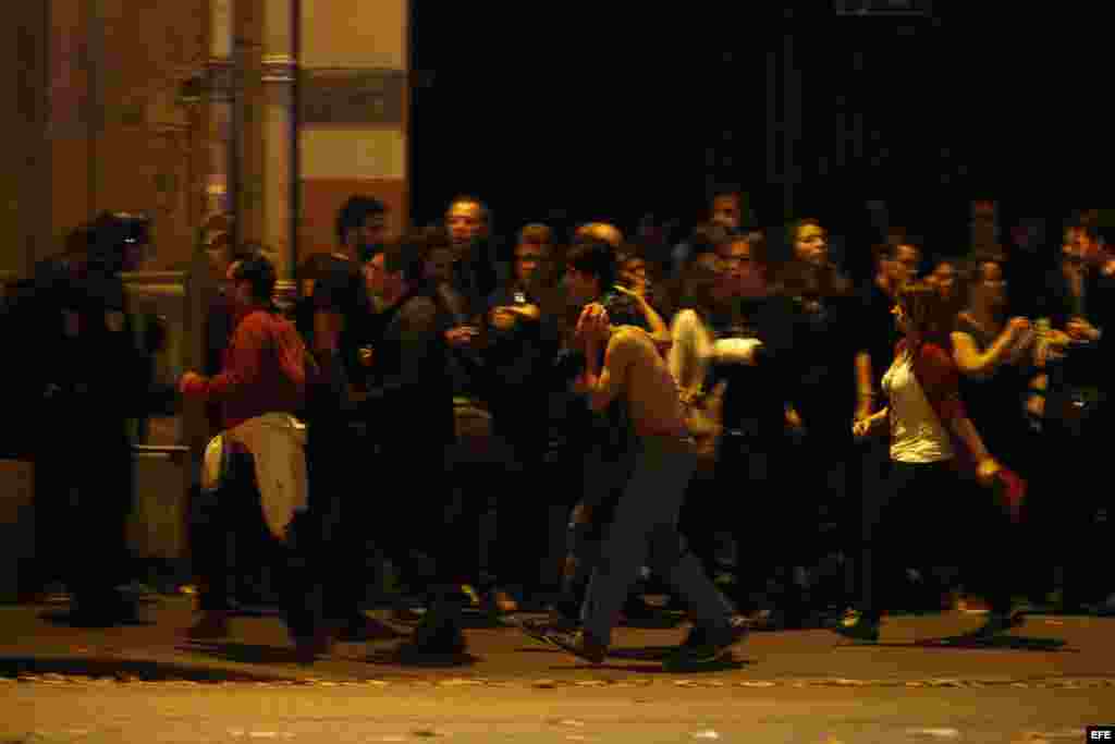 Los terroristas tomaron a varios rehenes en la sala de conciertos Bataclan. EFE