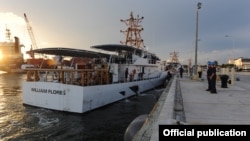 A bordo del escampavías William Flores (foto) 26 migrantes cubanos fueron repatriados el jueves a Bahía de Cabañas.