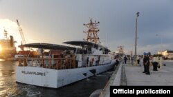 Migrantes cubanos repatriados a Bahía de Cabañas. Foto Archivo.