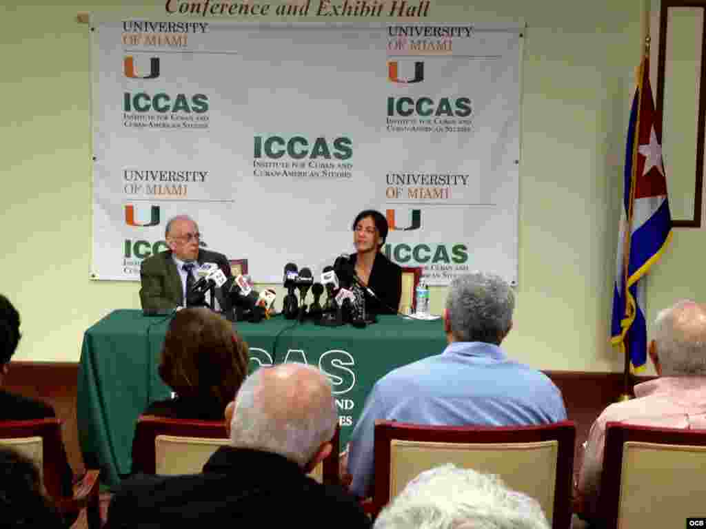 Conferencia de prensa de Rosa María Payá en la Universidad de Miami.