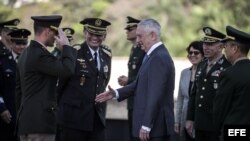 Mattis alaba el liderazgo de Brasil frente al "régimen opresor" de Maduro