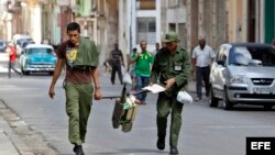 La campaña contra el mosquito prevé la movilización de más de 9.000 efectivos de sus Fuerzas Armadas y de oficiales de la reserva así como de 200 oficiales de la Policía Nacional.