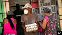 La pandemia de coronavirus afecta a la ya endeble economía de Cuba.