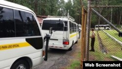 Migrantes cubanos en Chiriquí recibieron atención y chequeo médico tras ser trasladados por el Gobierno desde la capital de Panamá.