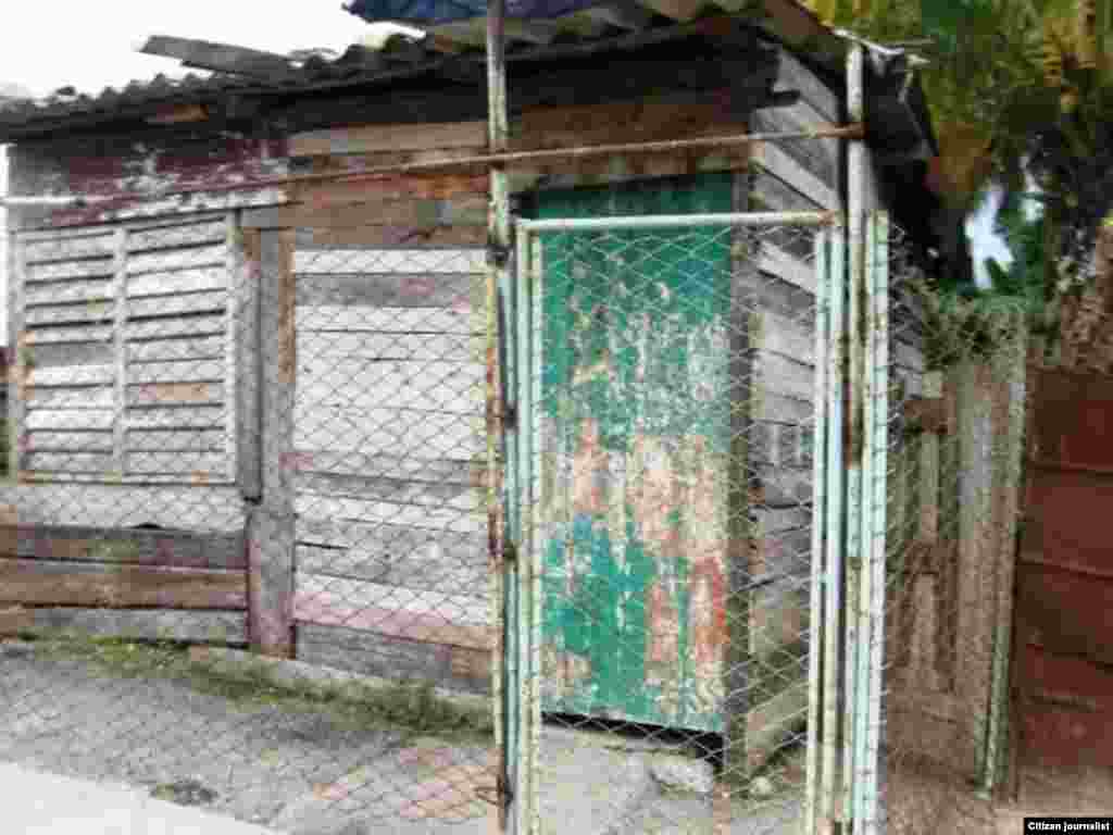 Habana: fachadas y calles vistas por el lente del comunicador Lazaro Yuri Valle.