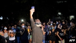 Manifestación de artistas cubanos frente al Ministerio de Cultura el 27 de noviembre 2020. (Yamil Lage/AFP).