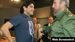 Diego Armando Maradona y Fidel Castro, en La Habana, 2015.