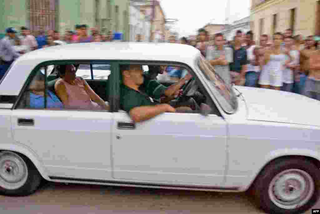 Dos disidentes cubanos arrestados en la Primavera Negra, 20 de marzo de 2003. 