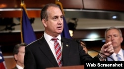 El congresista cubanoamericano Mario Díaz-Balart impulsó una iniciativa bipartidista para aumentar los fondos de la Oficina de Transmisiones a Cuba, OCB.