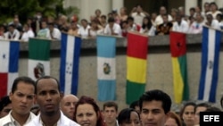 Estudiantes latinoamericanos de Medicina en Cuba. Archivo.