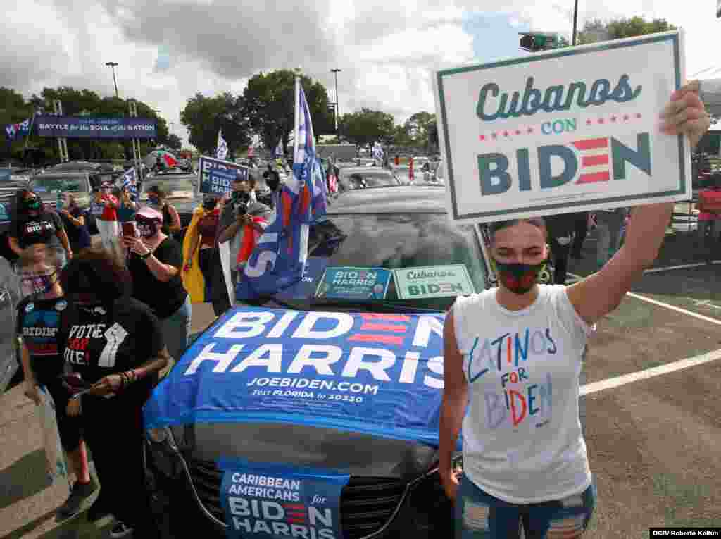 Kamala Harris durante su visita a la FIU.