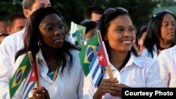 Doctoras cubanas incorporadas al programa Más Médicos en Brasil. (Archivo)