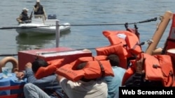 Balseros interceptados en las aguas del sur de Florida.