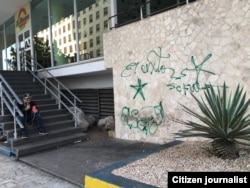 Grafitis de "El Sexto" en La Habana, en la madrugada del 26 de noviembre.