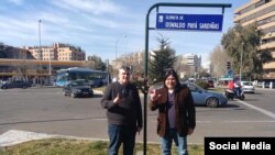 MCL rinde homenaje a Oswaldo Payá en la glorieta en Madrid que lleva su nombre. 