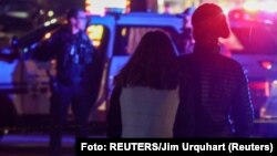 Un tiroteo en Boulder, Colorado, dejó varios muertos en la noche del lunes 22 de marzo de 2021. Foto: REUTERS/Jim Urquhart .