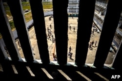 Vista desde una celda del patio del Combinado de Este, en La Habana.