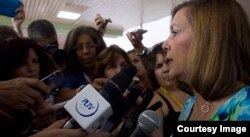 Josefina Vidal en las reuniones de las comisiones de la ANPP.