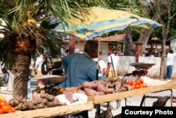 Venta de alimentos a altos precios. Holguín.