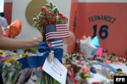 Tributo al lanzador José Fernández en el estadio Marlin, en la Pequeña Habana de Miami