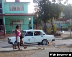 El momento del arresto fue captadoe n cámara por la esposa de Rodríguez Lobaina.