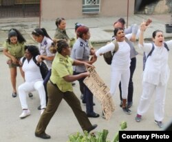 Arrestos a Damas de Blanco el domingo 28 de enero del 2018