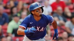 El tercera base cubano Andy Ibáñez. (AP Photo/Michael Dwyer)