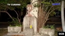 Busto de José Martí, vandalizado por el grupo Clandestinos.