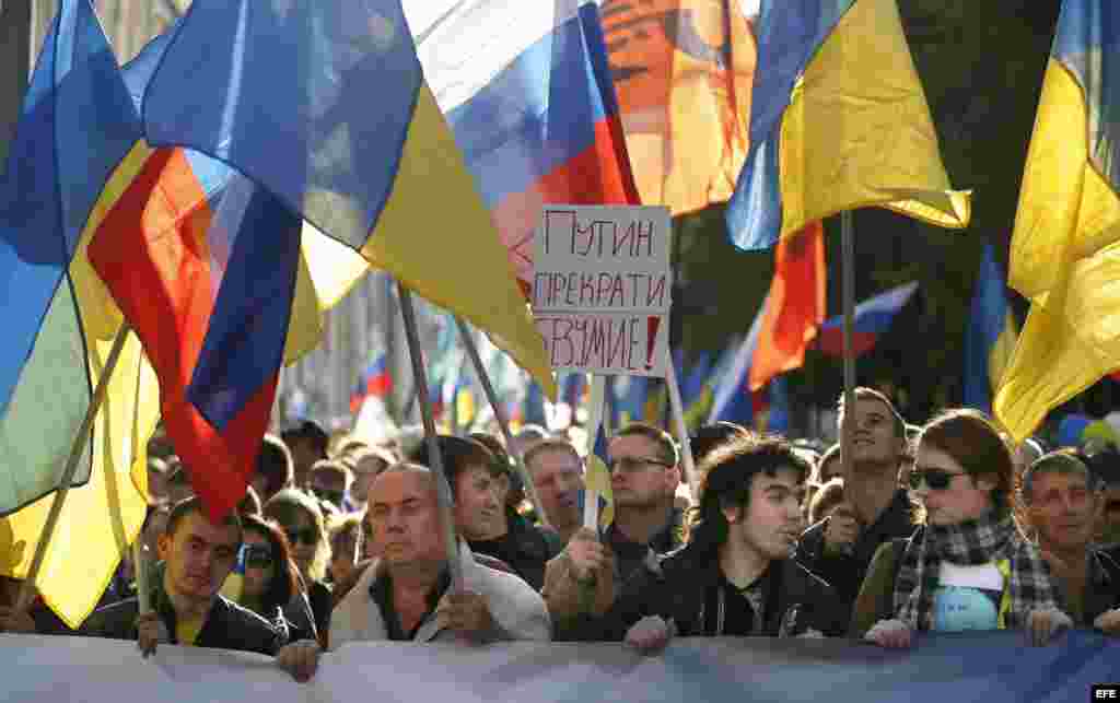 Marcha contra la guerra y Putin.