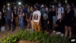 Una protesta de artistas e intelectuales cubanos frente al Ministerio de Cultura de Cuba en noviembre de 2021.