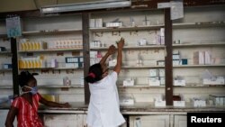 Una farmacia en La Habana el 9 de julio de 2020. (REUTERS/Alexandre Meneghini).