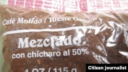 Café mezclado: La mitad son chícharos molidos. 