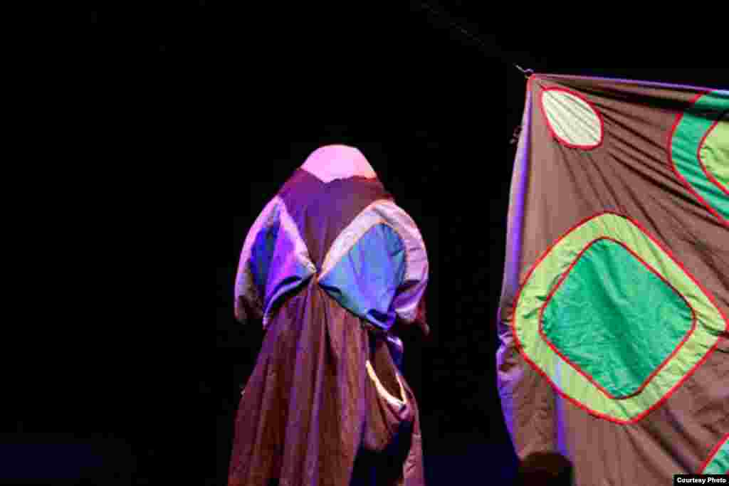 "Historia de una muñeca abandonada", Teatro Pálpito. Foto: Luis F. Rojas.