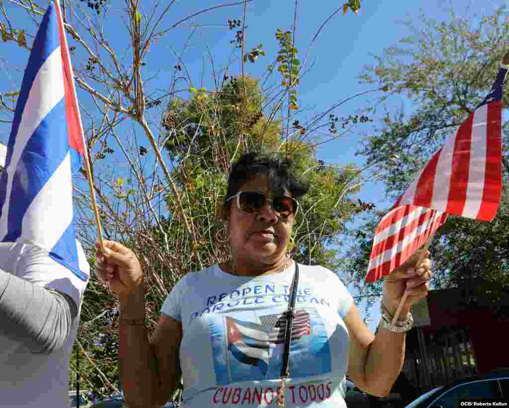 Cubanos exiliados reclaman derechos de reunificaci&#243;n familiar