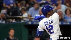 El cubano Jorge Soler, jardinero de los Reales de Kansas City (Jay Biggerstaff-USA TODAY Sports)